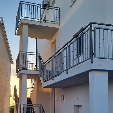 Appartments Majesta 波雷奇